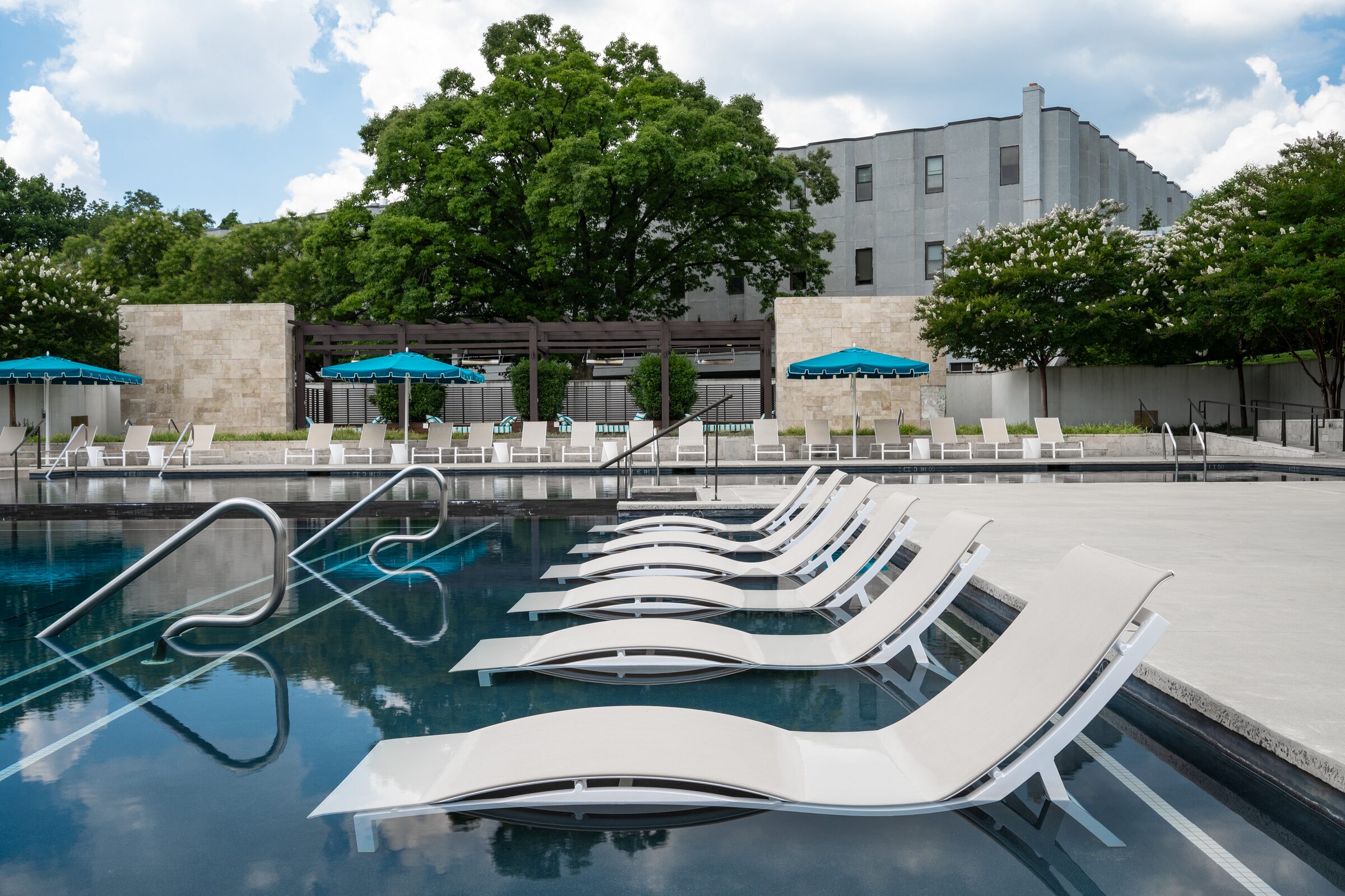 Designing the Pool Area for Luxury Multifamily Properties