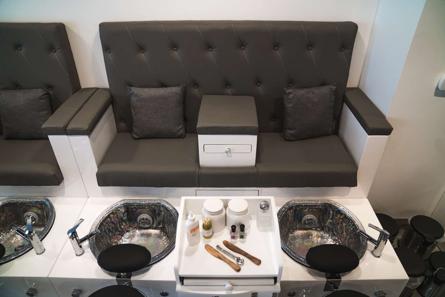 The Nailplay Studio